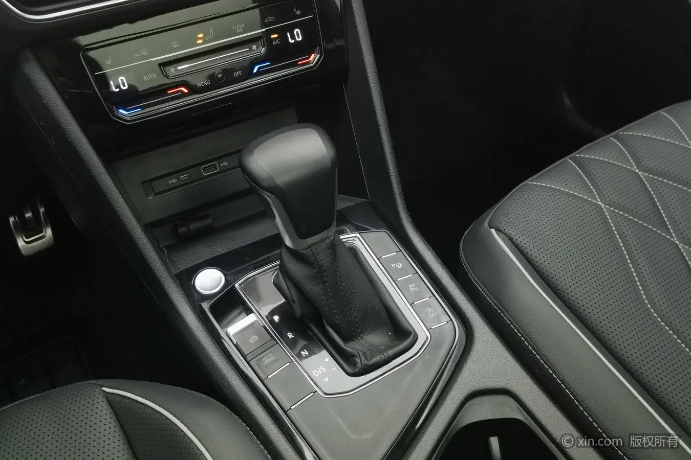 Volkswagen Tiguan L 330TSI two-wheel drive R-Line Premium edition
