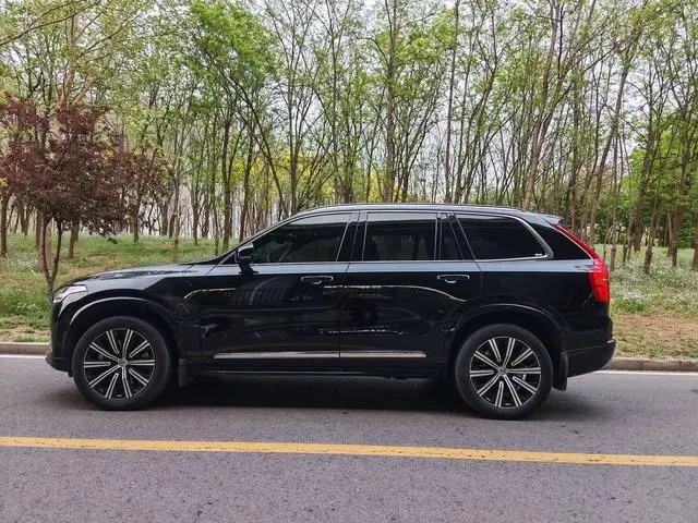 Volvo Volvo XC90 PHEV E-drive hybrid T8 Zhizun Deluxe Edition 7 Seats
