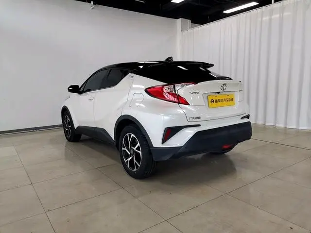 TOYOTA Toyota C-HR 2.0L leading skylight version country VI