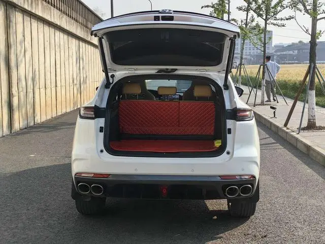 Changan Changan UNI-K 2.0T all-wheel drive premium type