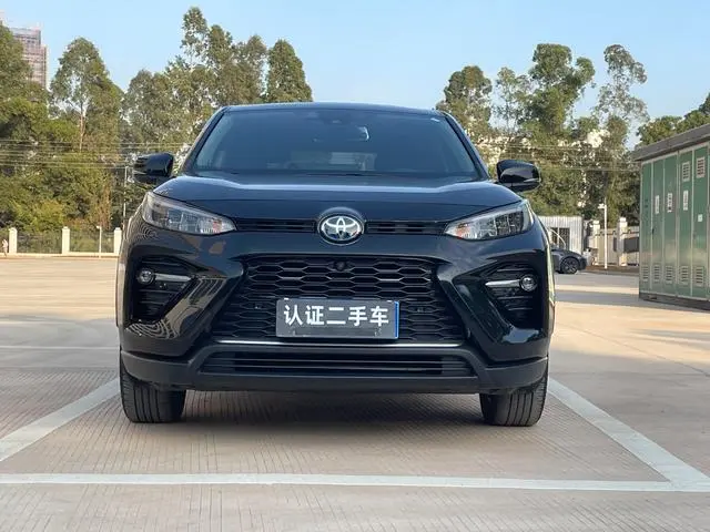 TOYOTA Wilanda Dual engine 2.5L two-wheel drive deluxe edition