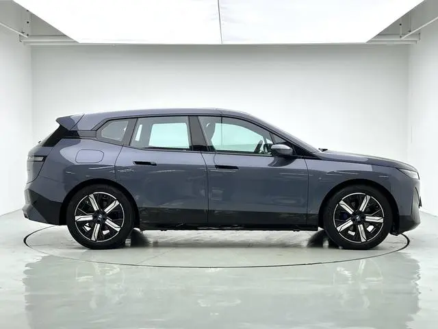 BMW BMW iX xDrive40