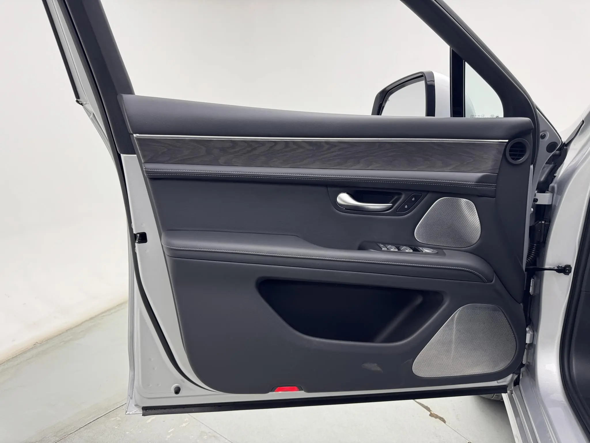 AITO Ask the world M5 Extended range four-wheel drive performance version