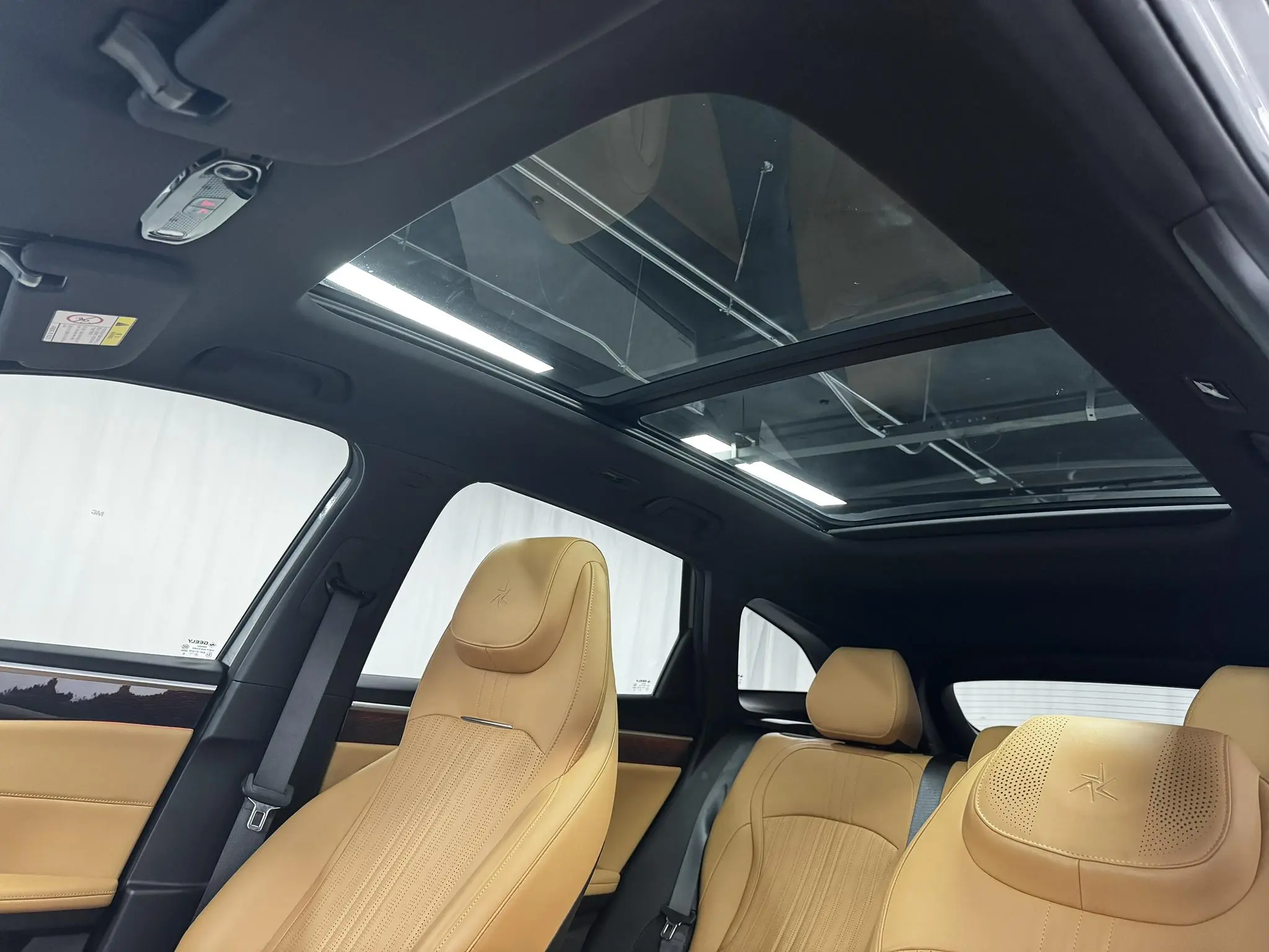 Geely Galaxy Galaxy L7 1.5T DHT 115km Starship