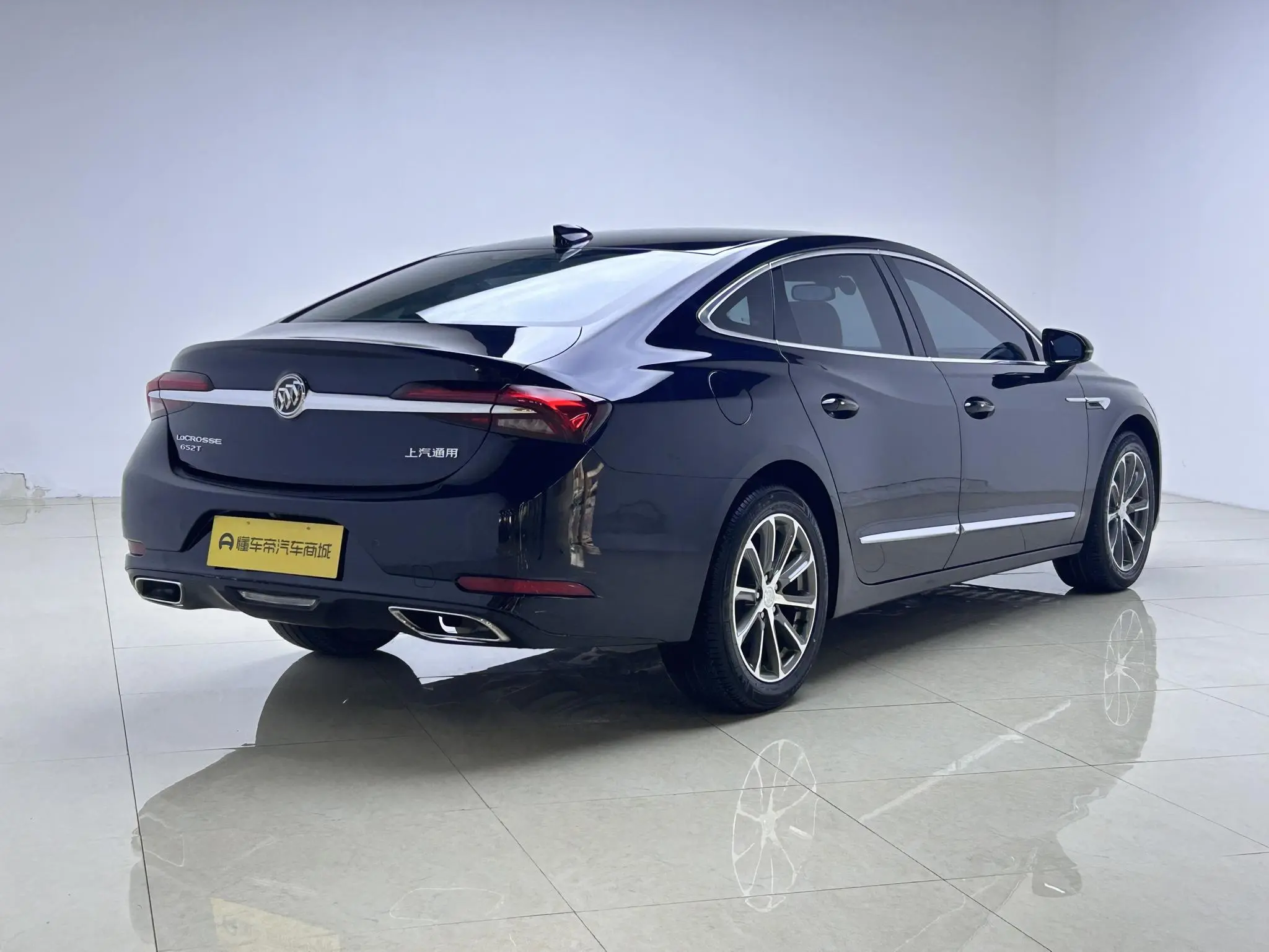 Buick Lacrosse 652T luxury