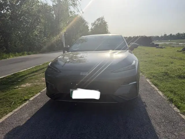 Geely Galaxy Galaxy E8 665km Starship Voyage Edition