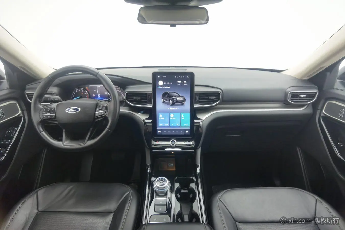 Ford Explorer EcoBoost 285 rear drive Fashion Edition 7 seats