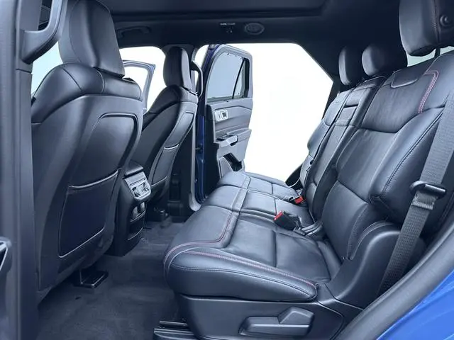 Ford Explorer EcoBoost 285 four-wheel drive sports version ST-LINE 7-seater