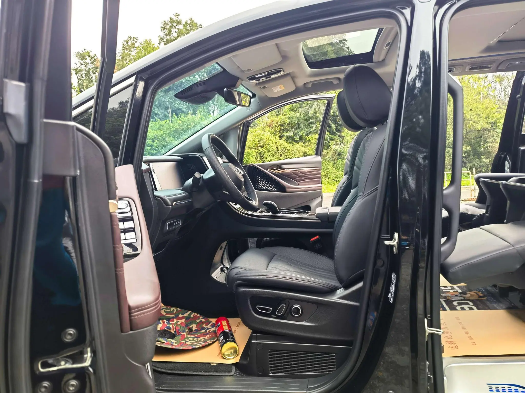 GAC Trumpchi M8 Master Series 2.0TM Super Hybrid Version