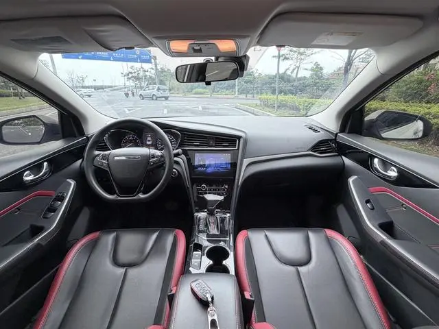 Venucia Qichen D60 1.6L XL CVT Zhilian Elite Edition (ISS)