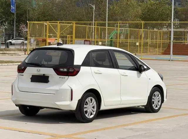 Honda Fit 1.5L CVT Trendy Edition