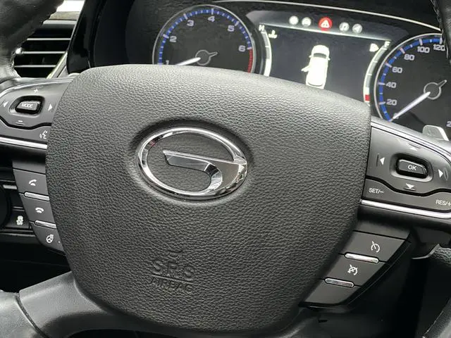 GAC Trumpchi GS8 320T two-wheel drive premium edition 7 seats