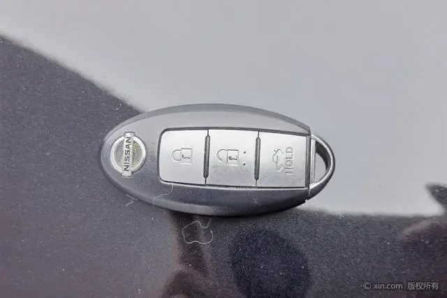 Nissan Xuan Yi Classic 1.6 XE CVT Comfort Edition