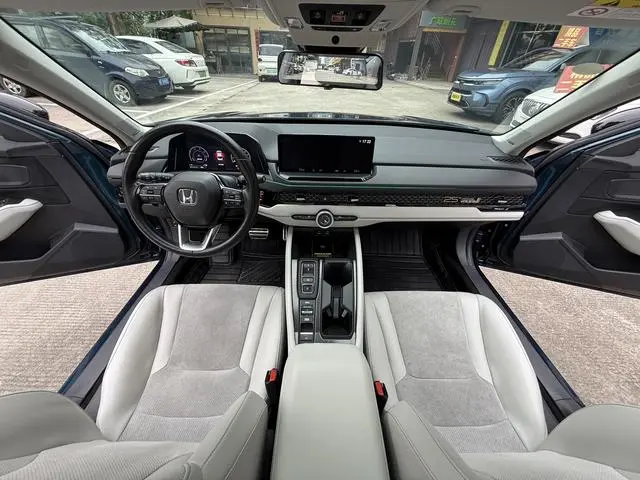 Honda Accord PHEV e: PHEV Ultimate Edition