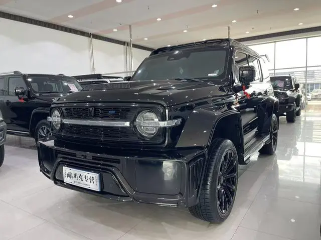 Tank Cyber Tank 300 2.0T Cyber Knight