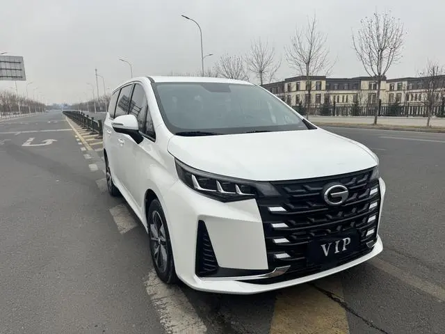 GAC Trumpchi M6 270T Automatic Deluxe Edition 7 seats