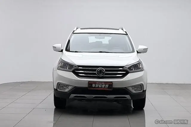 Dongfeng Fengshen Dongfeng Fengshen AX7 2.0L automatic Zhiyi type