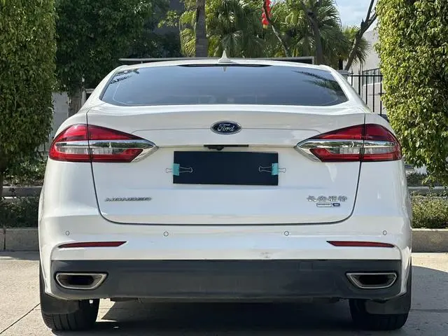 Ford Mondeo EcoBoost 180 fashion type