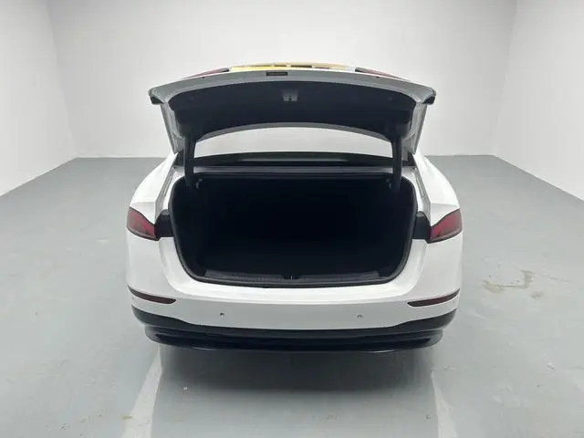 Roewe Roewe D7 EV 510 Rear Drive Excellent Edition