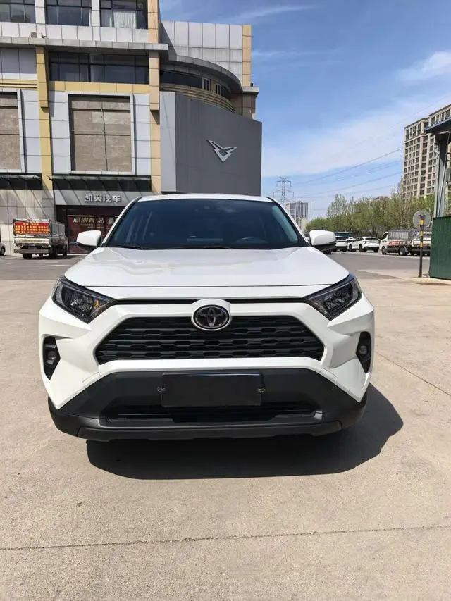 TOYOTA RAV4 Rongfang 2.0L CVT two-wheel drive urban edition