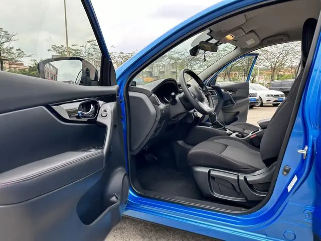 Nissan Qashqai 2.0L CVT Smart Edition