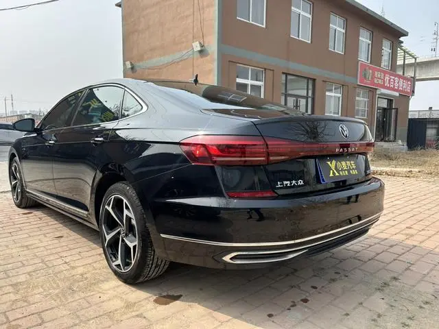 Volkswagen Passat 330TSI Starry Sky Elite Edition