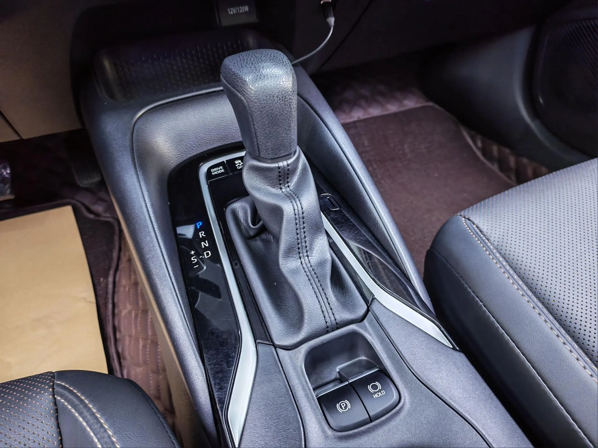 TOYOTA Ling Shang Dual engine 2.0L Deluxe Edition