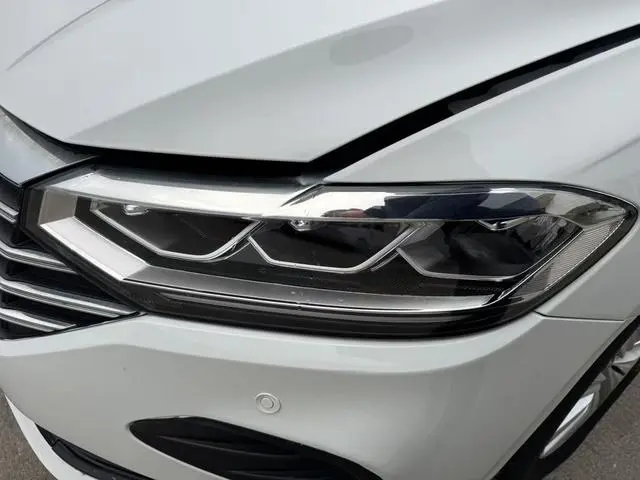 Volkswagen Lavida 1.5L Automatic Deyi version