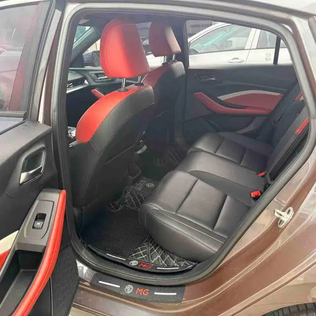 MG MG5 300TGI DCT Green Luxury Luxury Edition