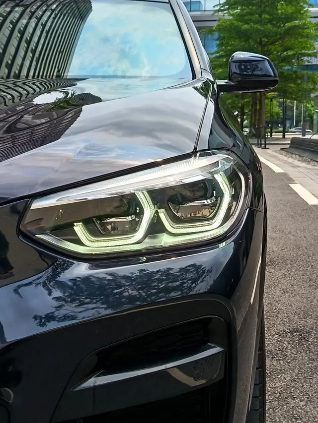 BMW BMW X3 xDrive25i M sports suit