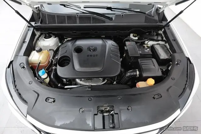 Changan Changan CS85 COUPE 1.5T dynamic version