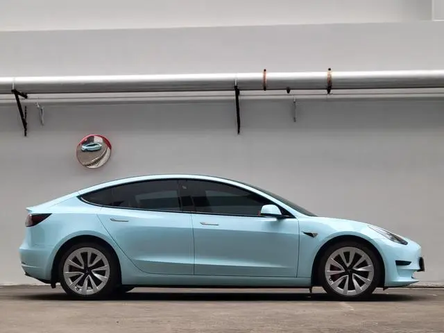 Tesla Model 3 Rear-wheel drive version