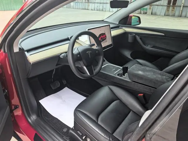 Tesla Model Y Facelifted rear-wheel drive version