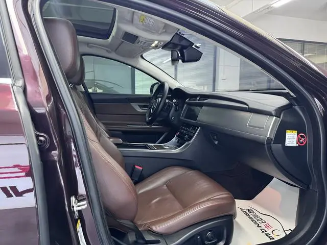 Jaguar Jaguar XFL XFL 2.0T 240PS Premium Edition