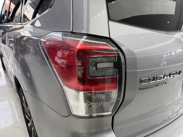 Subaru FORESTER Forester 2.0i Fashion Navigation Version