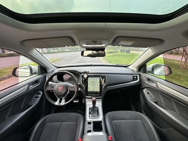 Roewe Roewe eRX5 50T Hybrid Premium Edition