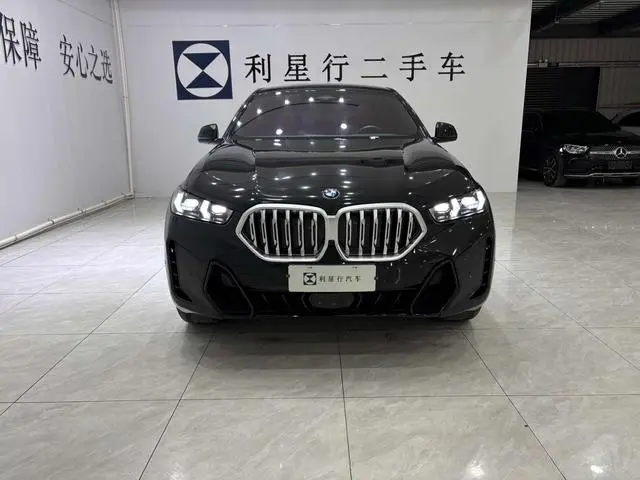 BMW BMW X6 Facelift xDrive30i M sports suit