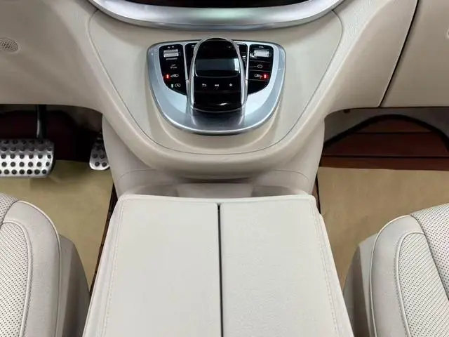 Mercedes-Benz Mercedes-Benz V-class V 260 Premium Edition Country V