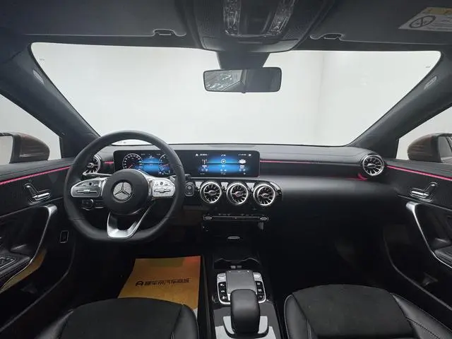 Mercedes-Benz Mercedes-Benz A-class A 200 L sports sedan