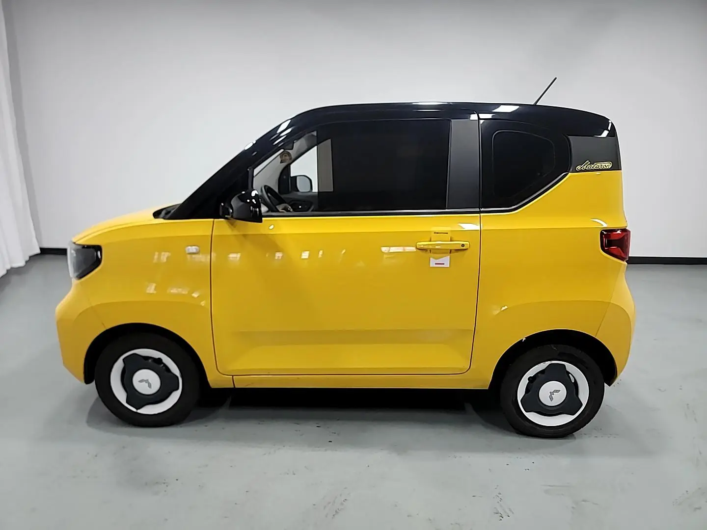 Wuling Wuling Hongguang MINIEV Macaron Premium Lithium Iron Phosphate
