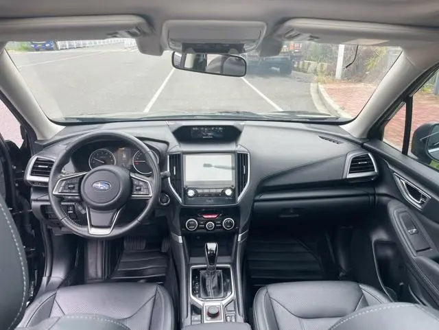 Subaru FORESTER Forester 2.0i Deluxe Edition EyeSight