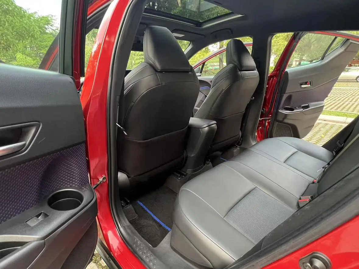 TOYOTA Toyota C-HR 2.0L Leading version