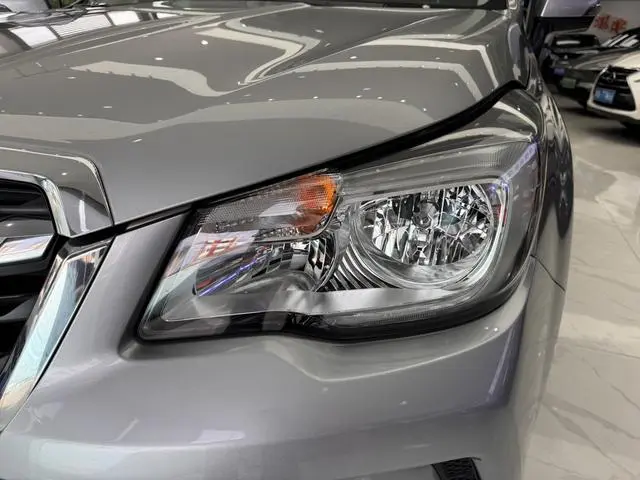 Subaru FORESTER Forester 2.0i Fashion Navigation Version