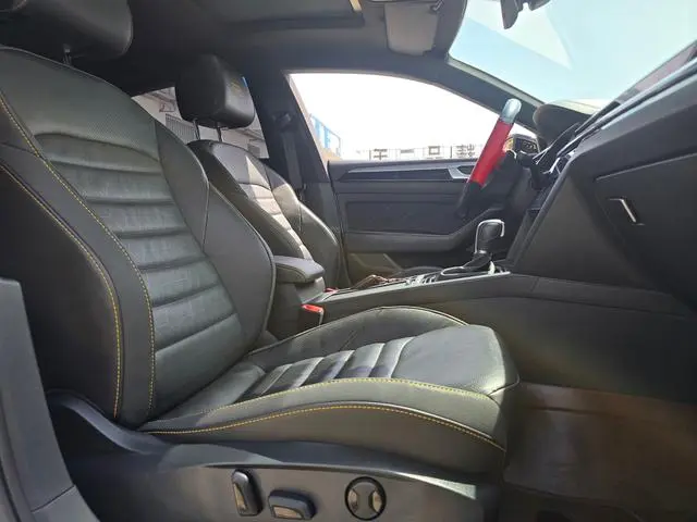 Volkswagen Volkswagen CC 380TSI eye-catching version