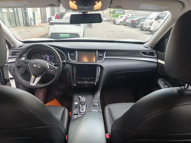 Infiniti Infiniti QX50 2.0T two-wheel drive fashion version