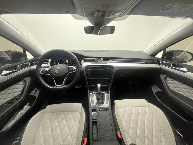 Volkswagen Magotan 2 million commemorative edition 330TSI DSG Luxury models