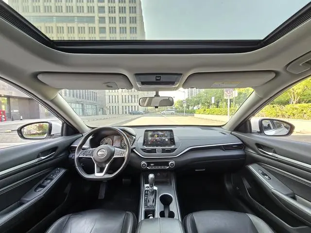 Nissan Teana 2.0 L XL Comfort Edition