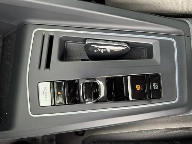 Volkswagen golf 200TSI DSG