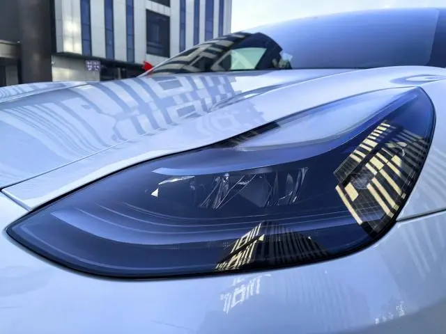Tesla Model 3 Upgraded version of standard battery life rear drive