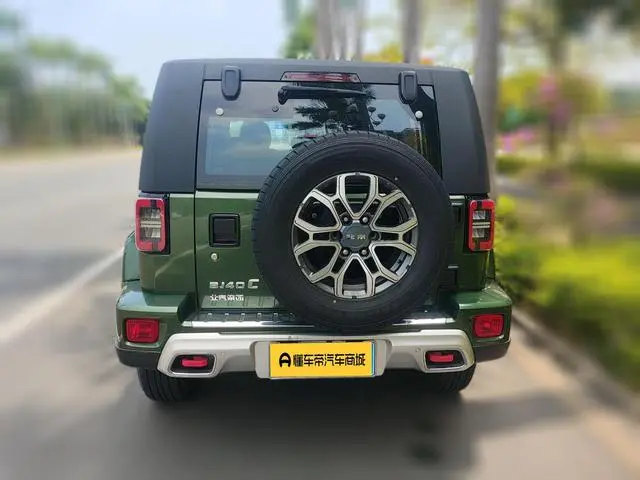 Beijing Beijing off-road BJ40 2.0T automatic four-wheel drive City Hunter edition knight type